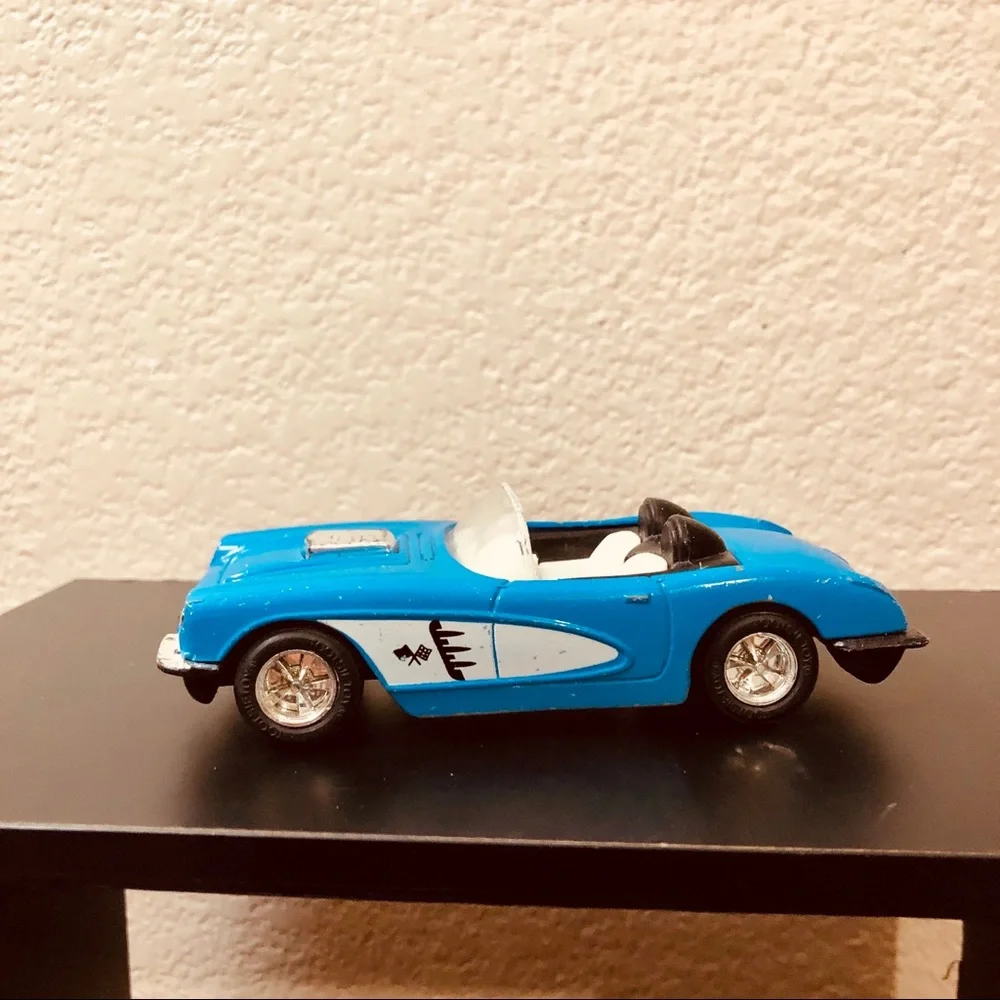 Tootsie Toy '59 Chevy Corvette Blue Toy Car